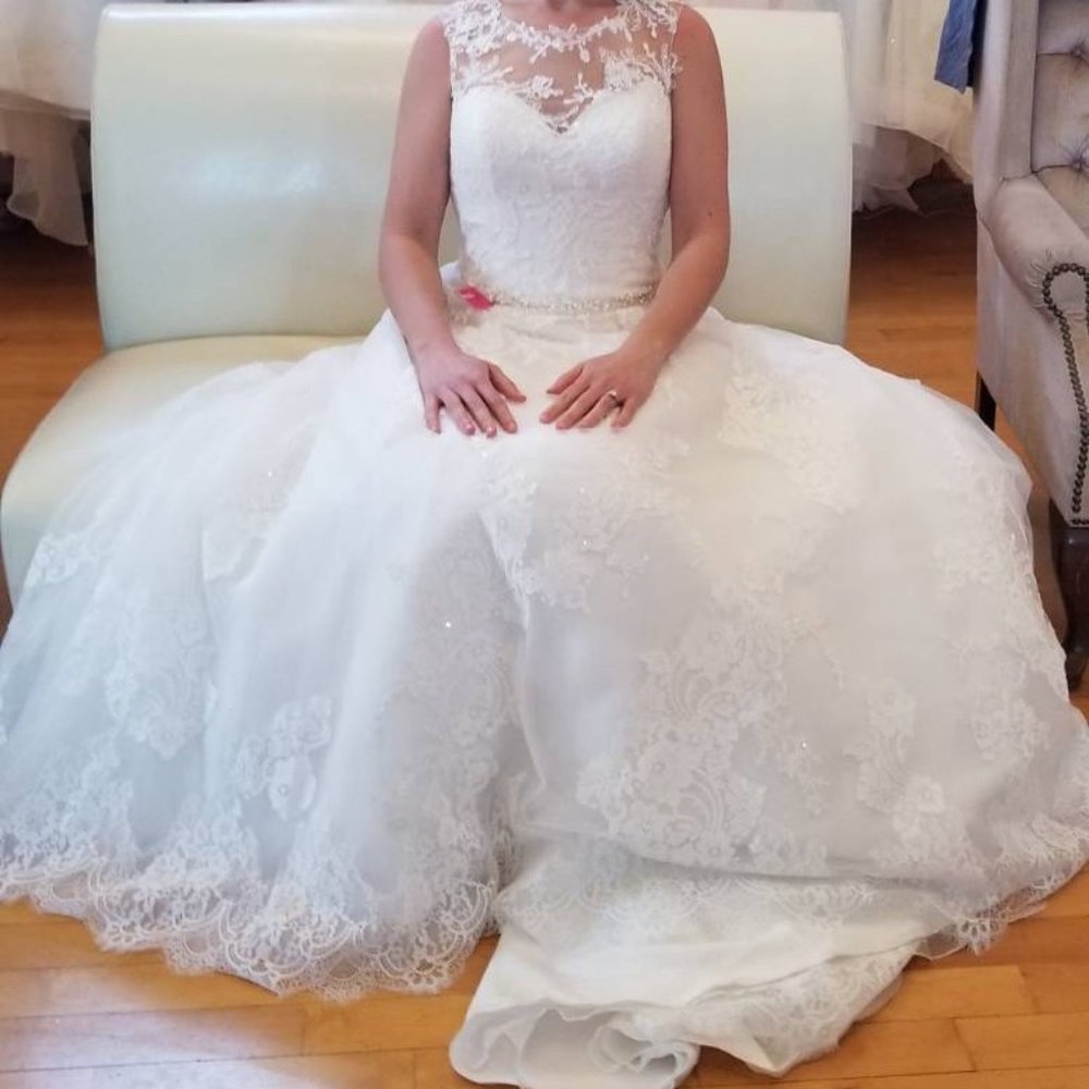 Wedding dress